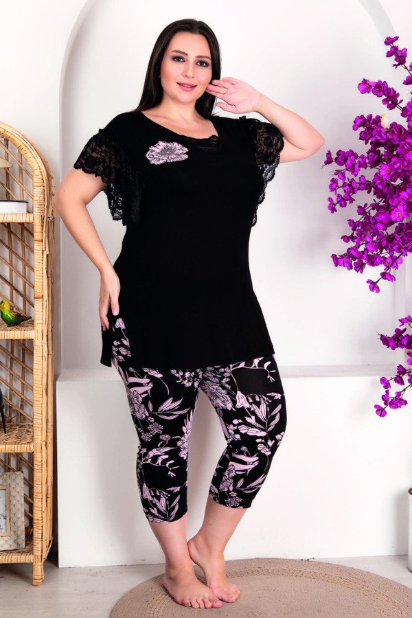 Siyah Renk ve Çiçek Desenli Lady 10690 Büyük Beden Kapri Pijama Takımı Siyah Renk ve Çiçek Desenli Lady 10690 Büyük Beden Kapri Pijama Takımı, LADY-10690-2XL, Lady Pijama Takımı, LADY-10690-2XL