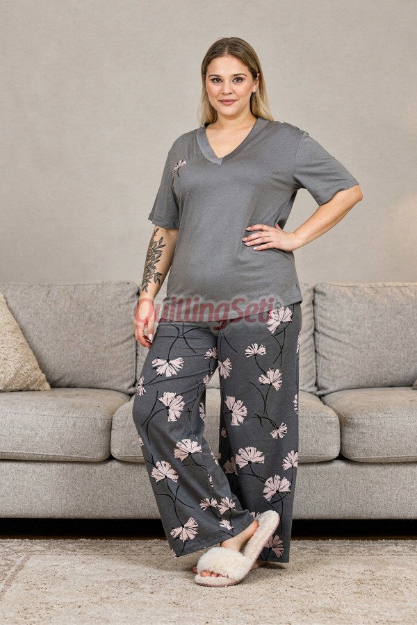 Gri Renk Çiçek Desenli 11058 Kısa Kol Kadın Büyük Beden Anne Pijama Takımı Gri Renk Çiçek Desenli 11058 Kısa Kol Kadın Büyük Beden Anne Pijama Takımı, 4XL-11058, Büyük Beden (Battal Boy) Pijama Takımları, 2XL-11058