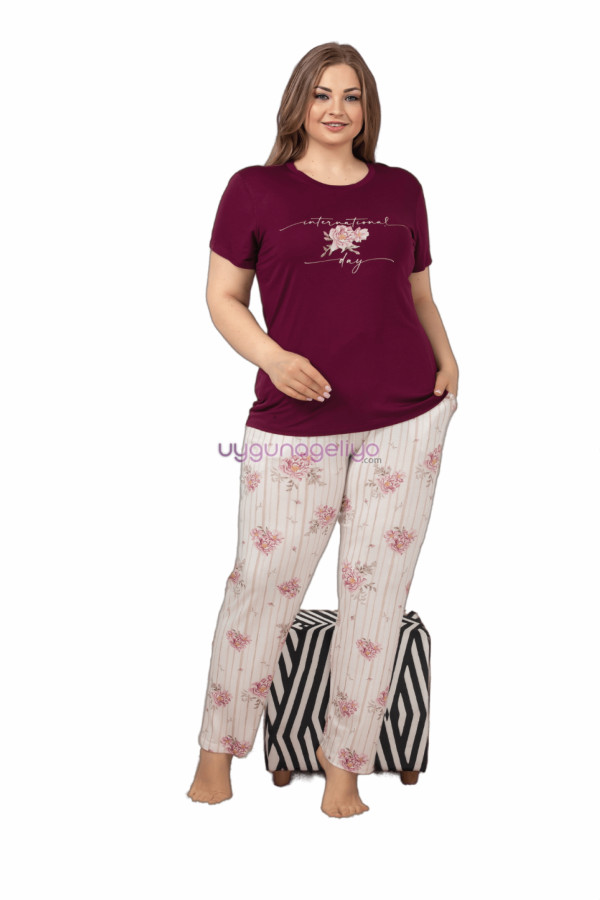 Mürdüm Renk ve Çiçek Desenli LADY-10863 Kadın Kısa Kol Büyük Beden Pijama Takımı-Lady