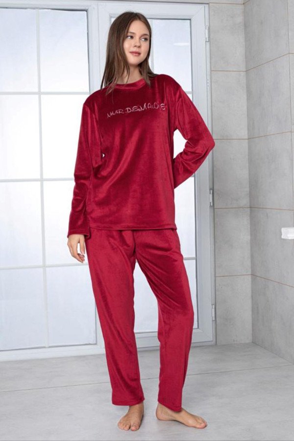 Bordo Renk Önü Mottolu Teknur 52159 Uzun Kol Kadın Kadife Pijama Takımı Bordo Renk Önü Mottolu Teknur 52159 Uzun Kol Kadın Kadife Pijama Takımı, Teknur-52159, Teknur Pijama Takımı