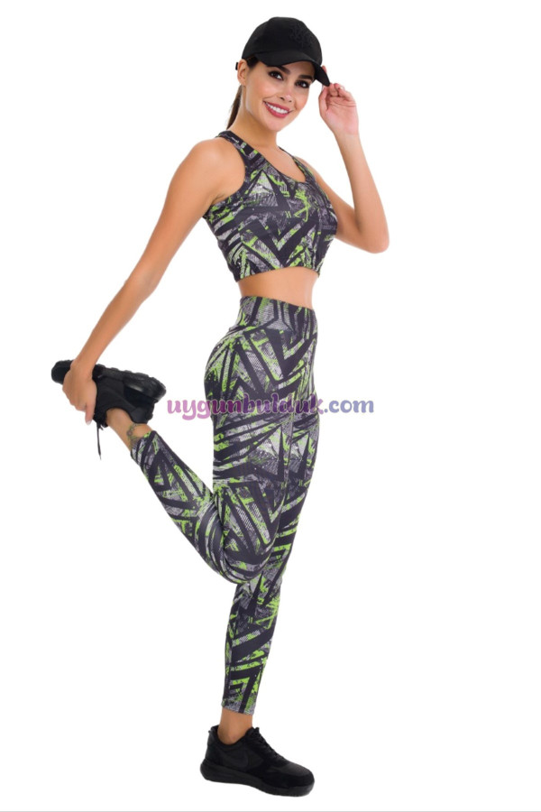 Siyah Renkli ve Yeşil Desenli Lady 3030 Kadın Büstiyerli Taytlı Spor Takım, LADY-3030, Lady Pijama Takımı