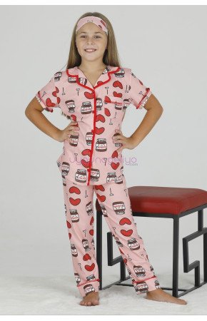 Pembe Renk ve Kalp DesenliTeknur 40601 Pamuk Önden Düğmeli Kız Çocuk Pijama Takımı Pembe Renk ve Kalp DesenliTeknur 40601 Pamuk Önden Düğmeli Kız Çocuk Pijama Takımı