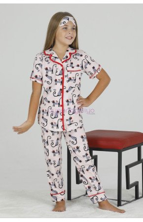Pembe Renk ve Çilek Desenli Teknur 40604 Pamuk Önden Düğmeli Kız Çocuk Pijama Takımı Pembe Renk ve Çilek Desenli Teknur 40604 Pamuk Önden Düğmeli Kız Çocuk Pijama Takımı