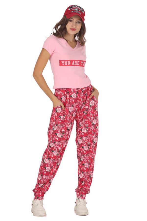 Kadın Pembe Renk ve Çiçek Desenli Lady 10032 Şalvar Pijama Takımı Kadın Pembe Renk ve Çiçek Desenli Lady 10032 Şalvar Pijama Takımı, ELT0010032-ML, Kısa Kollu Pijama Takımları