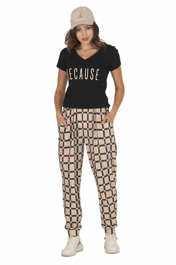 Kadın Siyah Renk ve Ekose Desenli Kısa Kol Lady 10042 Şalvar Pijama Takımı Kadın Siyah Renk ve Ekose Desenli Kısa Kol Lady 10042 Şalvar Pijama Takımı, ELT0010042-ML, Kısa Kollu Pijama Takımları